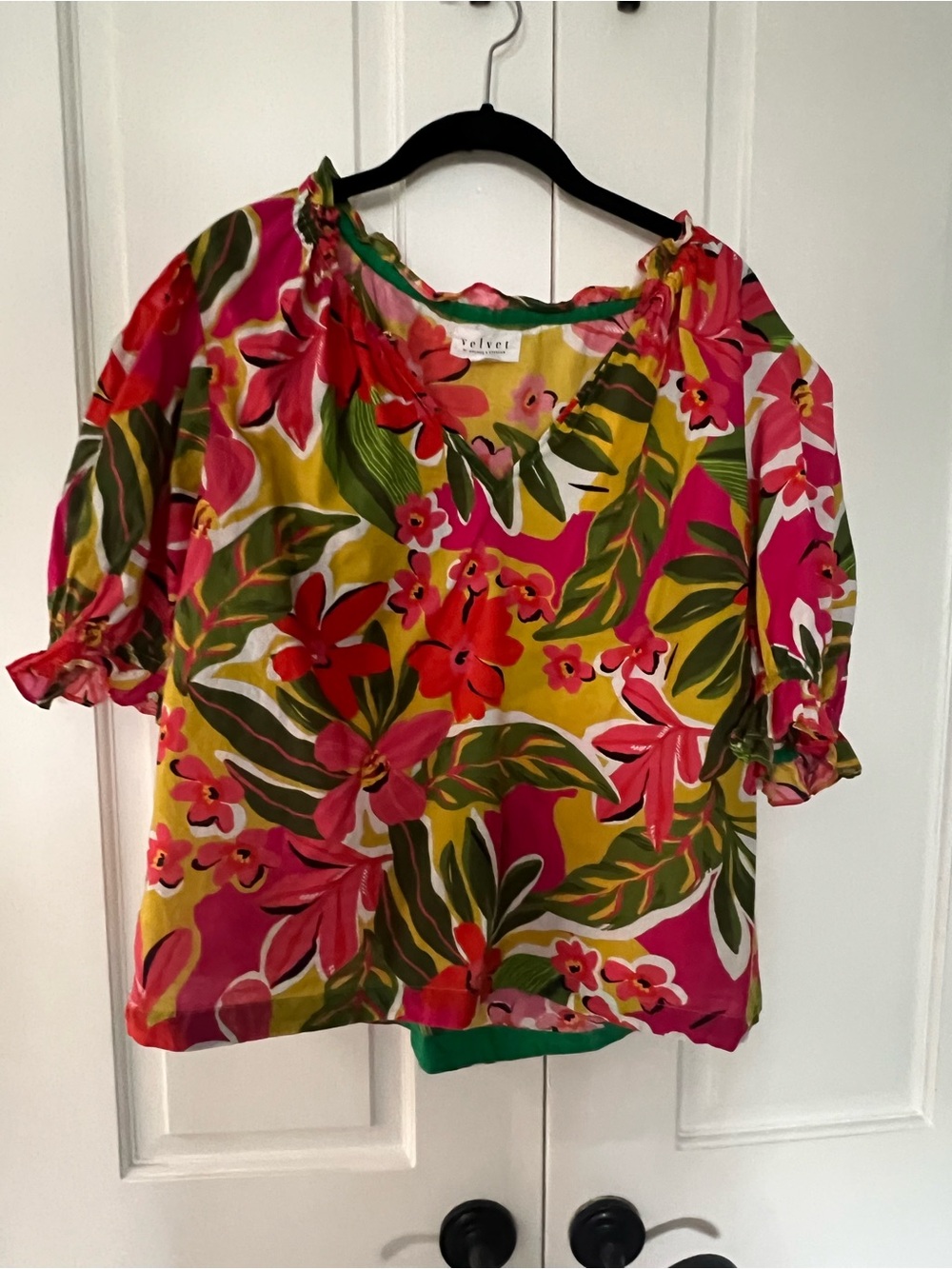 Velvet Tropical Floral Puff-Sleeve Blouse in Pink & Green